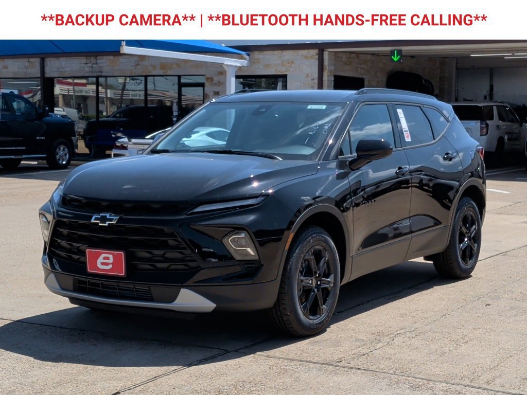 New 2026 Chevrolet Blazer LT w/ Convenience Package FWD image 3