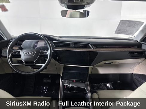 Used 2019 Audi e-tron Prestige w/ Prestige Package image 15