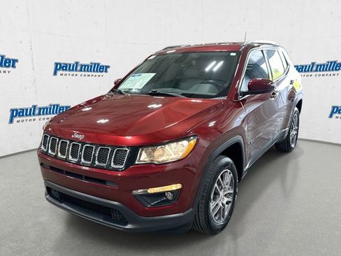 Used 2020 Jeep Compass Latitude w/ Popular Equipment Group AWD/4WD image 1