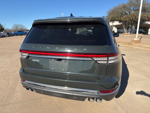Used 2023 Lincoln Aviator Reserve w/ Equipment Group 201A image 6