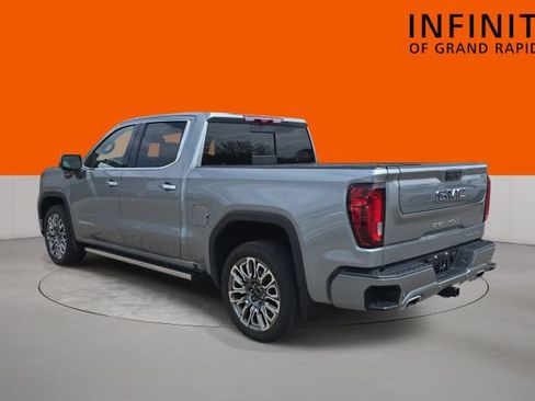 Used 2025 GMC Sierra 1500 Denali Ultimate AWD/4WD image 7