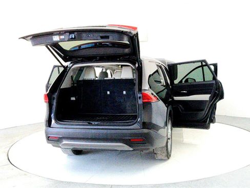 Certified 2024 Toyota Grand Highlander Limited image 11