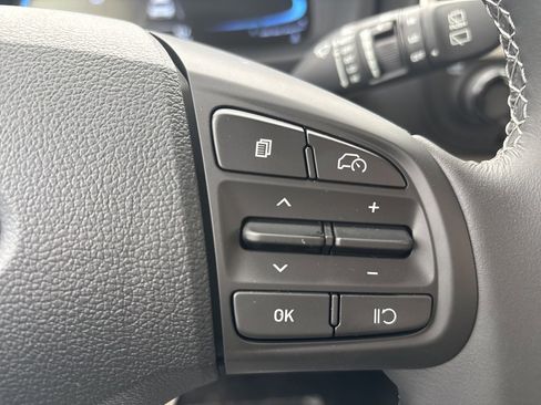 New 2025 Hyundai Venue SEL image 13