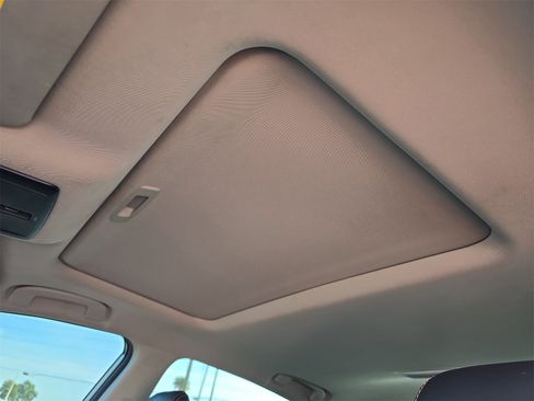 Used 2020 Nissan Altima 2.5 SR w/ Premium Package image 17