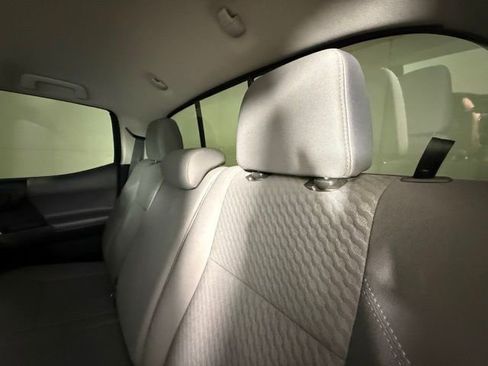 Used 2021 Toyota Tacoma SR5 RWD image 29