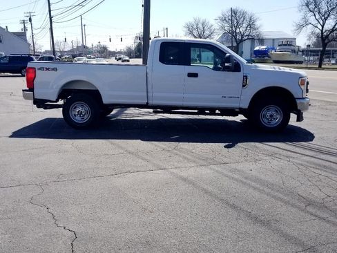 Used 2020 Ford F250 XL w/ Power Equipment Group image 6