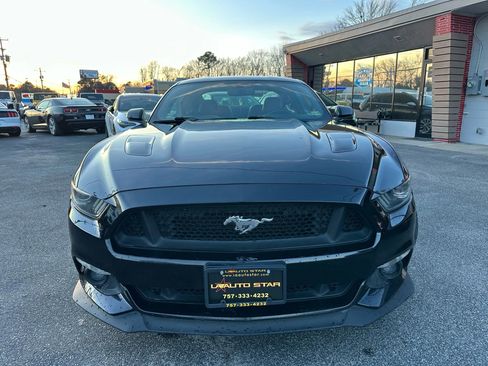 Used 2017 Ford Mustang GT Premium w/ GT Performance Package image 8