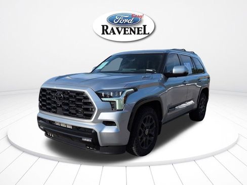 Used 2024 Toyota Sequoia Platinum AWD/4WD image 8