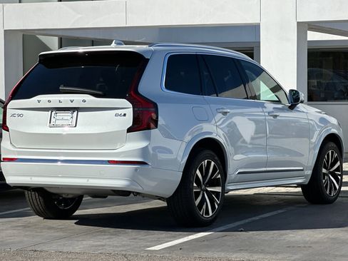 New 2026 Volvo XC90 B6 Core image 5