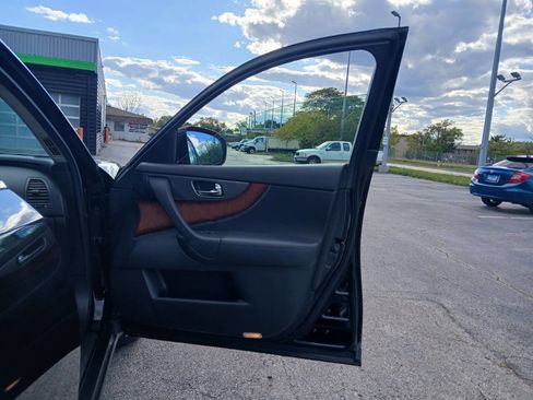 Used 2013 INFINITI FX37 AWD w/ Premium Pkg image 16