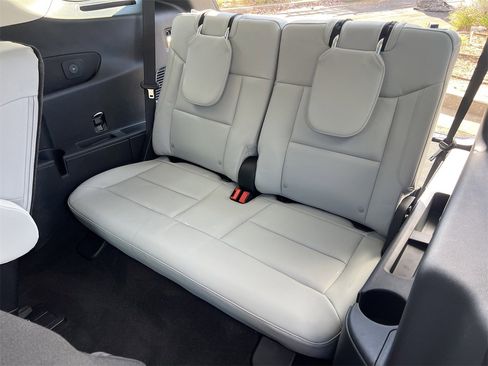 New 2026 Ford Explorer Platinum w/ LUX Leather Package image 23