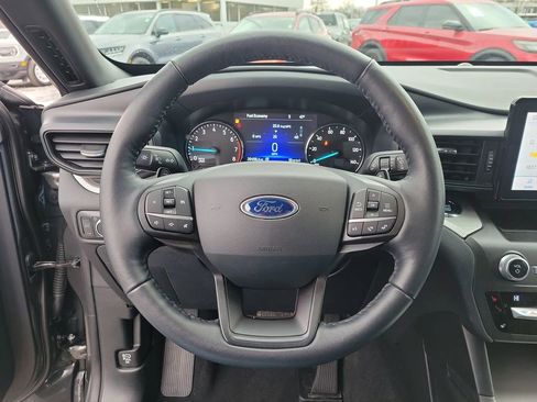 Certified 2020 Ford Explorer XLT w/ Comfort Package image 22