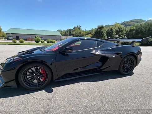 Used 2026 Chevrolet Corvette ZR1 w/ ZR1 Carbon Fiber Aero Package RWD image 31