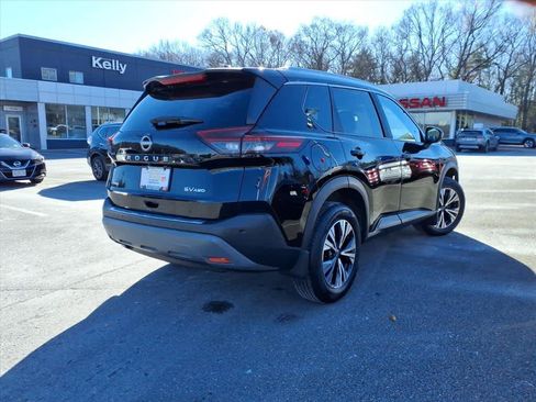 Certified 2023 Nissan Rogue SV w/ SV Premium Package image 5