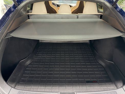 Used 2020 Tesla Model S Long Range Plus image 11