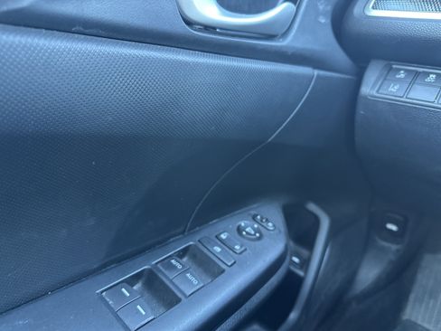 Used 2020 Honda Civic Sport image 24