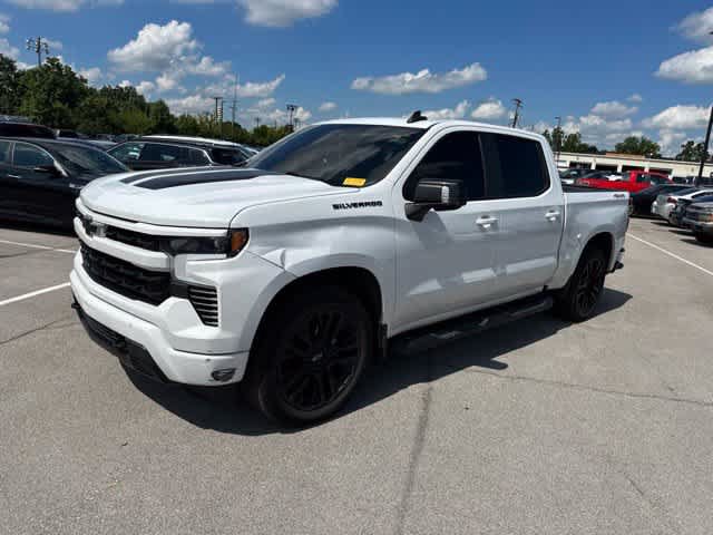 Used 2023 Chevrolet Silverado 1500 RST w/ Rally Edition AWD/4WD image 2