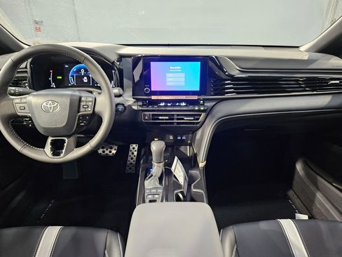 New 2026 Toyota Camry SE FWD image 9