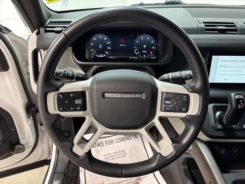 Used 2023 Land Rover Defender 110 X-Dynamic SE image 19