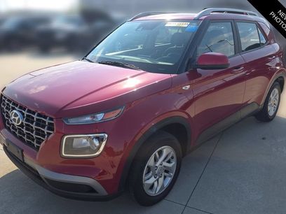 Used 2020 Hyundai Venue SEL w/ Convenience Package