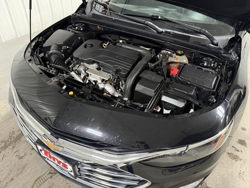 Used 2020 Chevrolet Malibu LT image 17