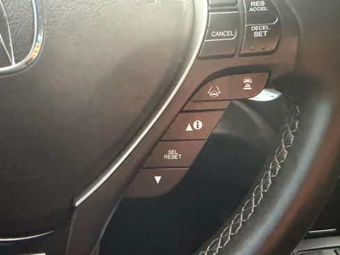 Used 2019 Acura ILX image 16