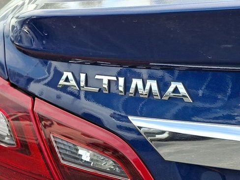 Used 2017 Nissan Altima 2.5 SR FWD image 33