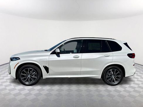 New 2026 BMW X5 xDrive50e w/ M Sport Package AWD/4WD image 8