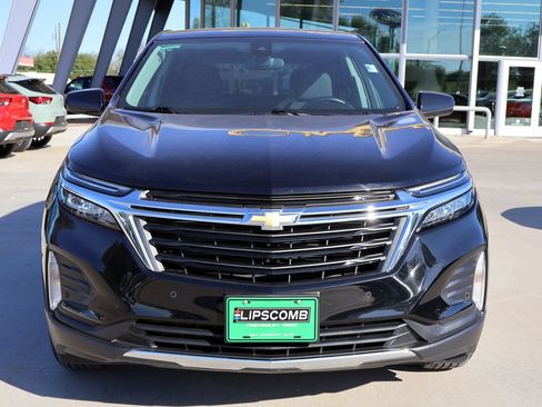 Used 2023 Chevrolet Equinox LT FWD image 3