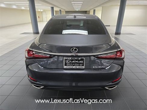 New 2025 Lexus ES 350 w/ Premium Package image 5