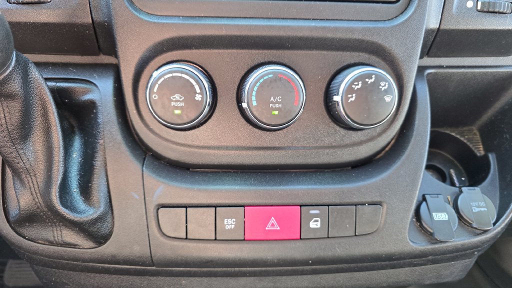 Used 2014 RAM ProMaster 1500 FWD image 25