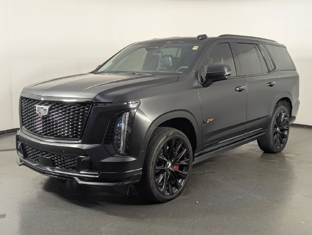 Used 2026 Cadillac Escalade V w/ LPO, ONYX Package AWD/4WD image 4