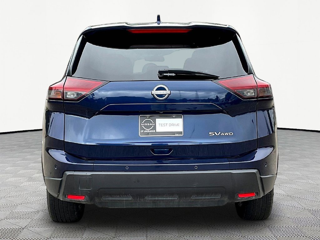 Used 2024 Nissan Rogue SV AWD/4WD image 7