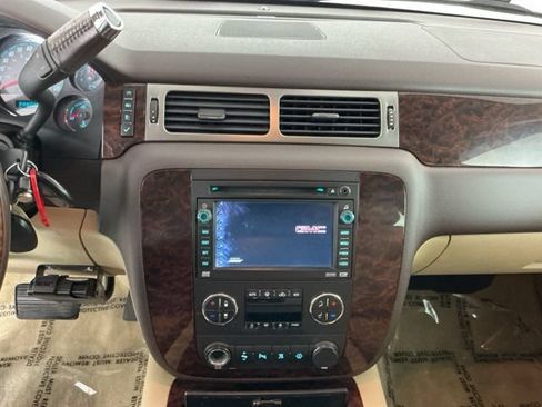 Used 2007 GMC Yukon Denali AWD/4WD image 13
