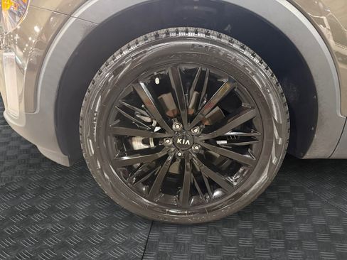 Used 2021 Kia Telluride SX w/ Towing Package AWD/4WD image 15