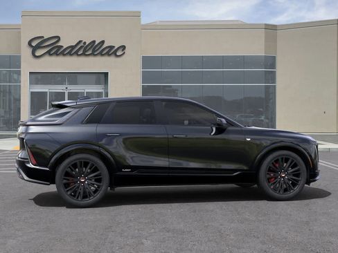 New 2026 Cadillac Lyriq V image 5