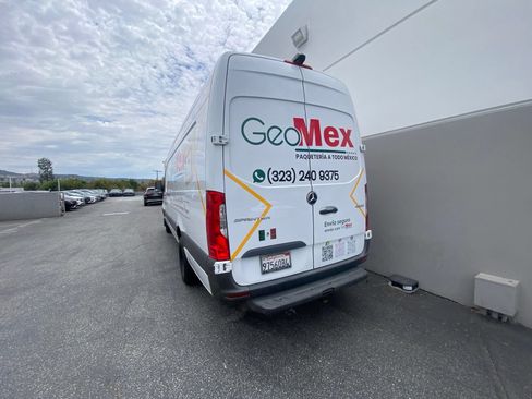 Used 2024 Mercedes-Benz Sprinter 4500 image 5