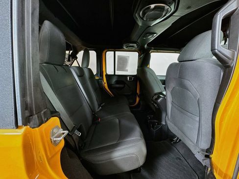 Used 2018 Jeep Wrangler Unlimited Sport S AWD/4WD image 26
