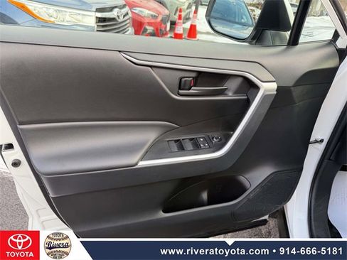 Used 2023 Toyota RAV4 LE image 11
