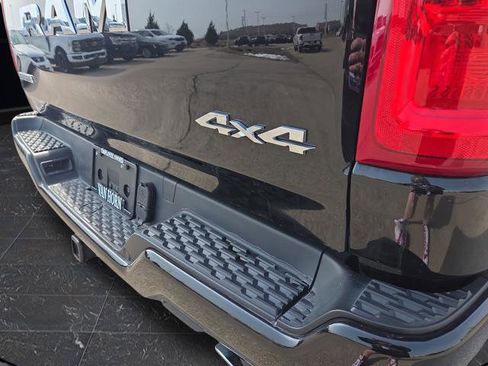 Used 2025 RAM 1500 Big Horn AWD/4WD image 36