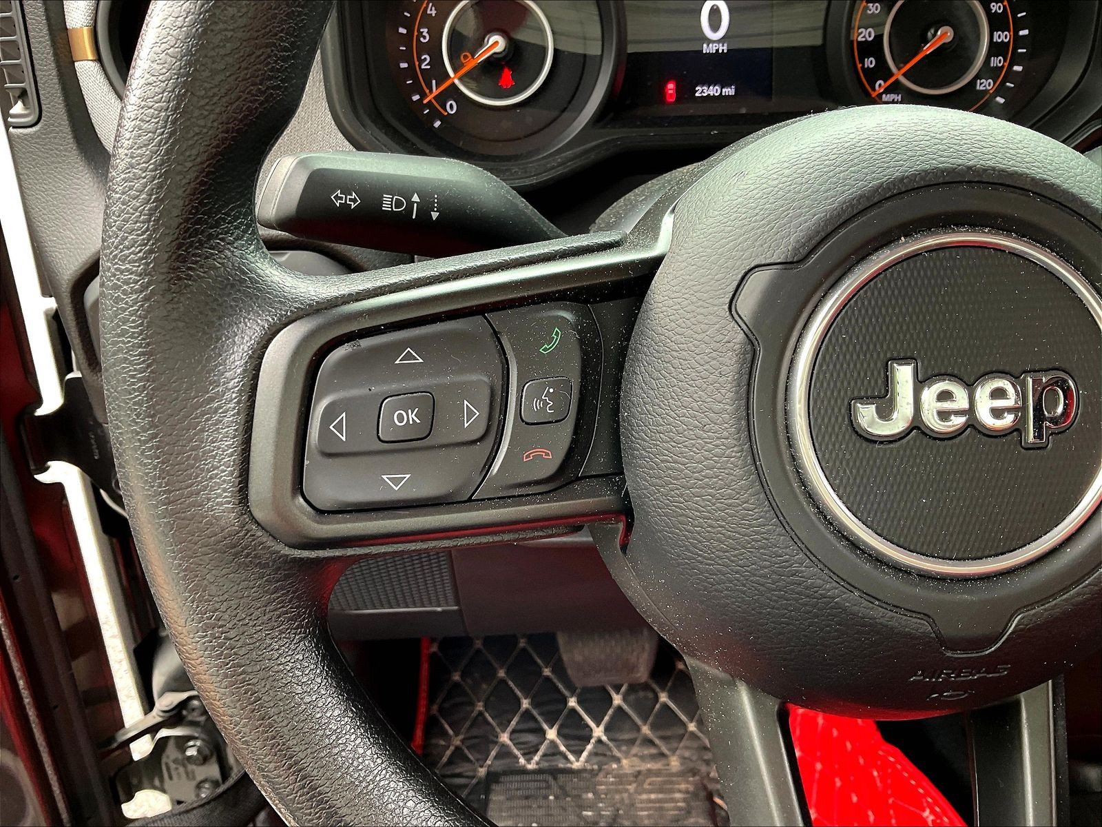 Used 2025 Jeep Gladiator Sport AWD/4WD image 12