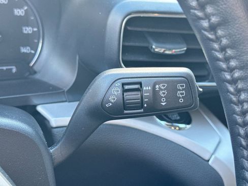 Certified 2023 Ford Explorer XLT w/ Equipment Group 202A AWD/4WD image 28