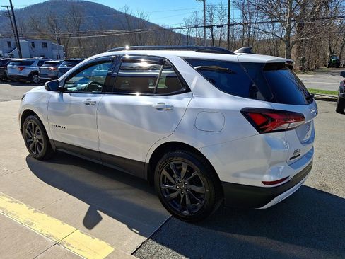 Used 2024 Chevrolet Equinox RS w/ RS Leather Package image 4