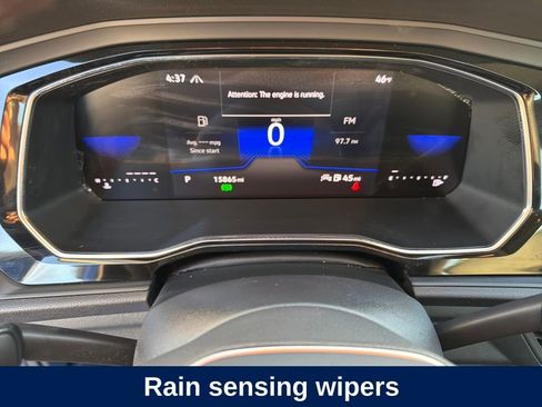 Used 2023 Volkswagen Jetta SE w/ Panoramic Sunroof Package image 19