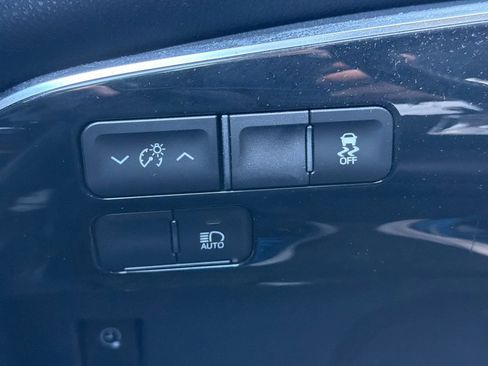 Used 2019 Toyota Prius Prime Premium image 42