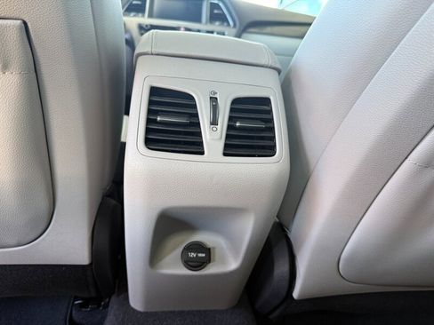 Used 2015 Hyundai Sonata Limited w/ Option Group 06 image 28