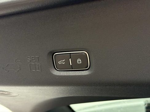 New 2026 Lincoln Navigator Black Label AWD/4WD image 13