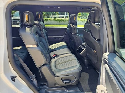 Used 2025 Rivian R1S Adventure AWD/4WD image 12