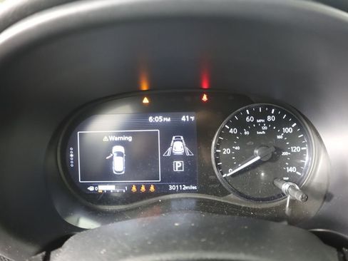 Certified 2022 Nissan Kicks SV image 15