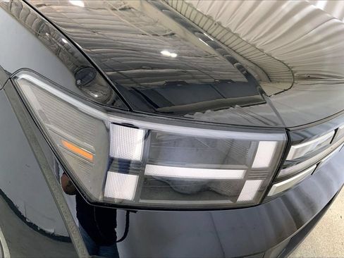 Used 2025 Hyundai Santa Fe SEL FWD image 27